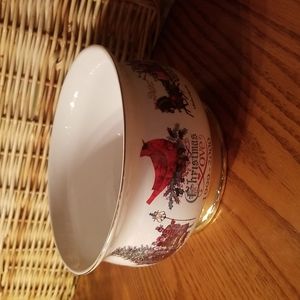 Telefora Gift Charles Wysocki Footed Christmas Planter Love 1999-2000